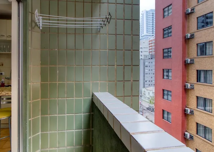 Otimo Apartamento No Centro Mobiliado E Com Garagem